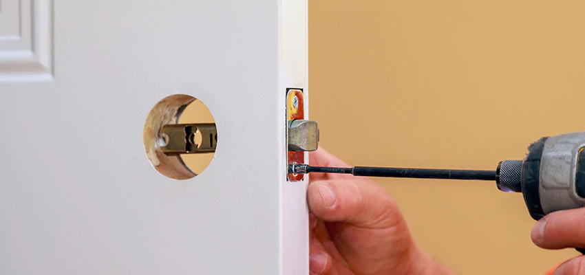 Stuck Door Knobs Repair in Diamond Springs, CA
